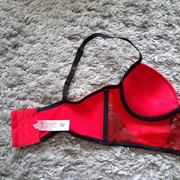 Sophie b. | Red and black lace 4 hook push up bra 34A - Picture 8 of 9